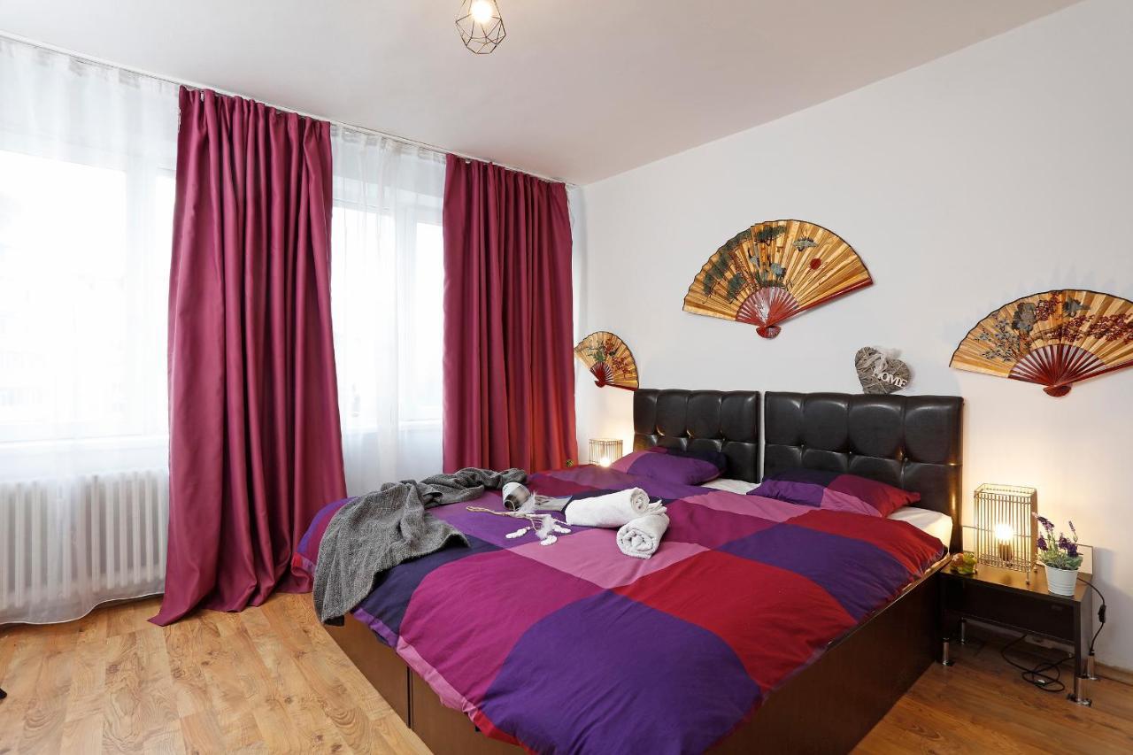 Central Apartment Very Close To Old City Bucareste Exterior foto